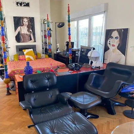 White Queen Guest house Paris